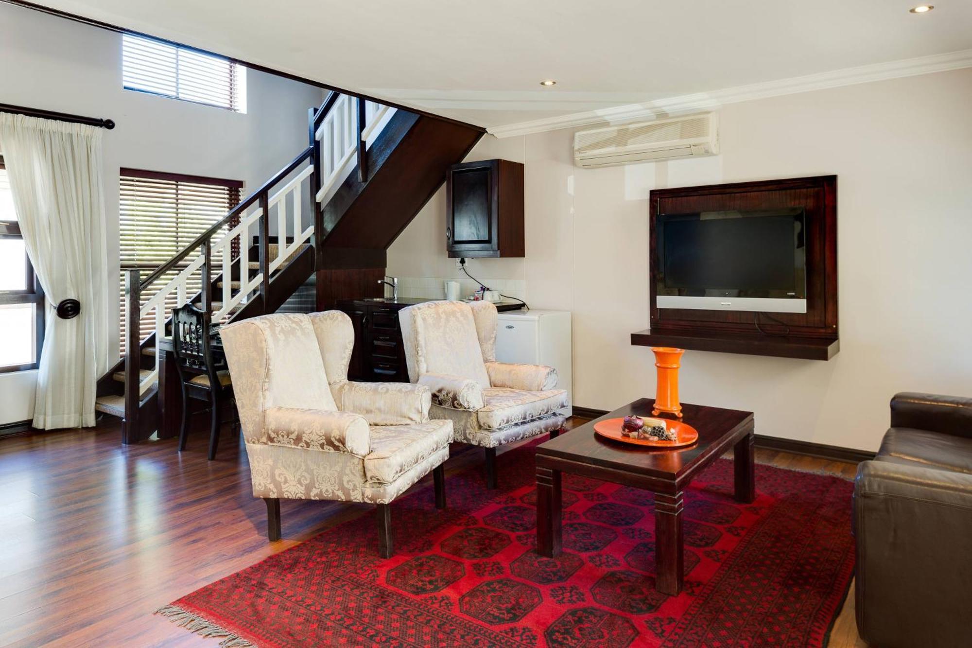 Protea Hotel By Marriott Dorpshuis & Spa Стелленбос Экстерьер фото